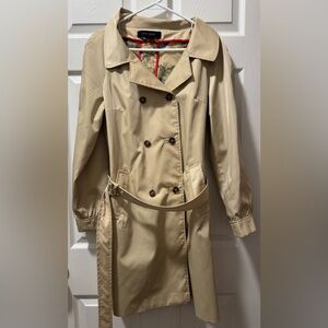 Zara Lightweight Beige Double-Breasted Trench Coat